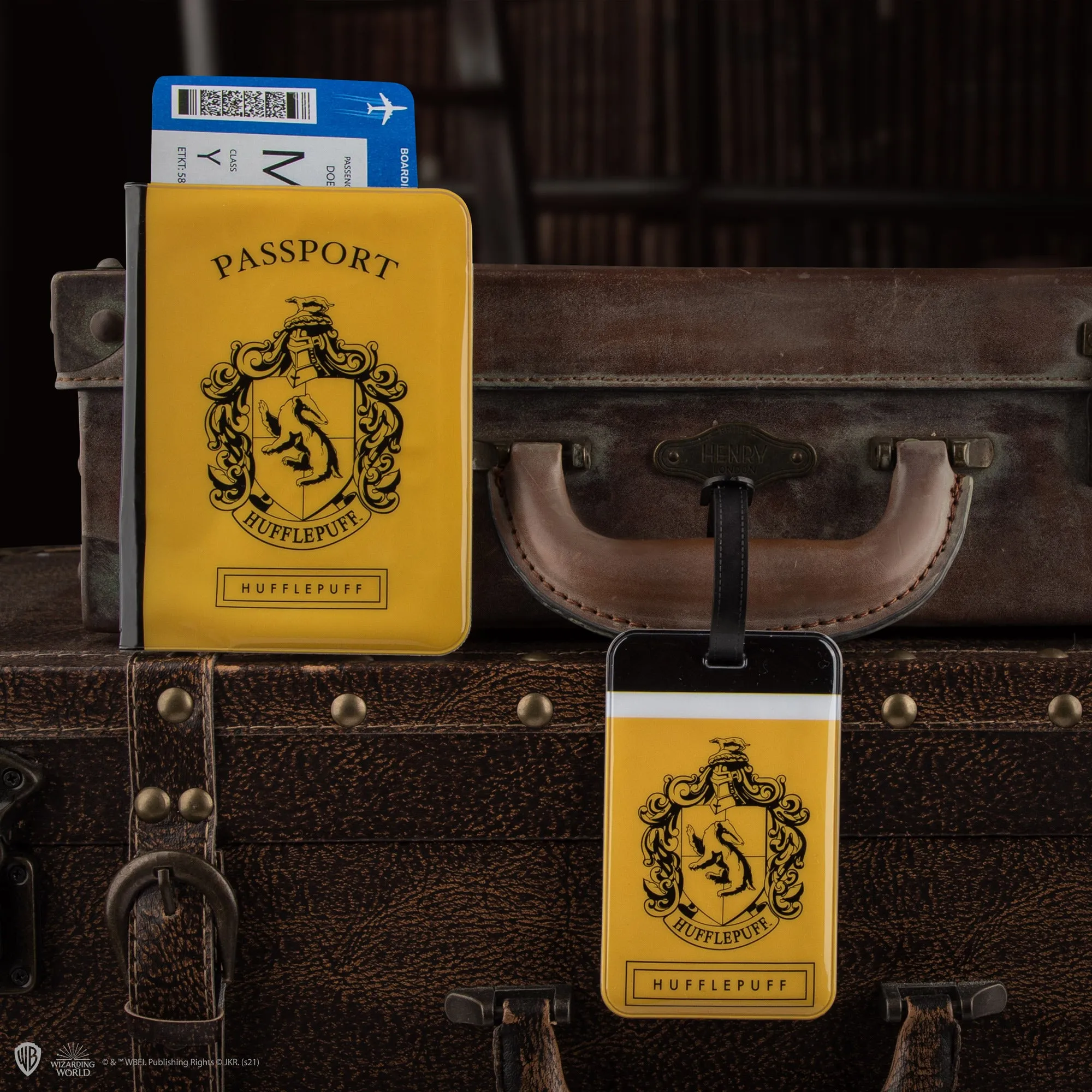 Hufflepuff Luggage Tag & Passport Cover Set