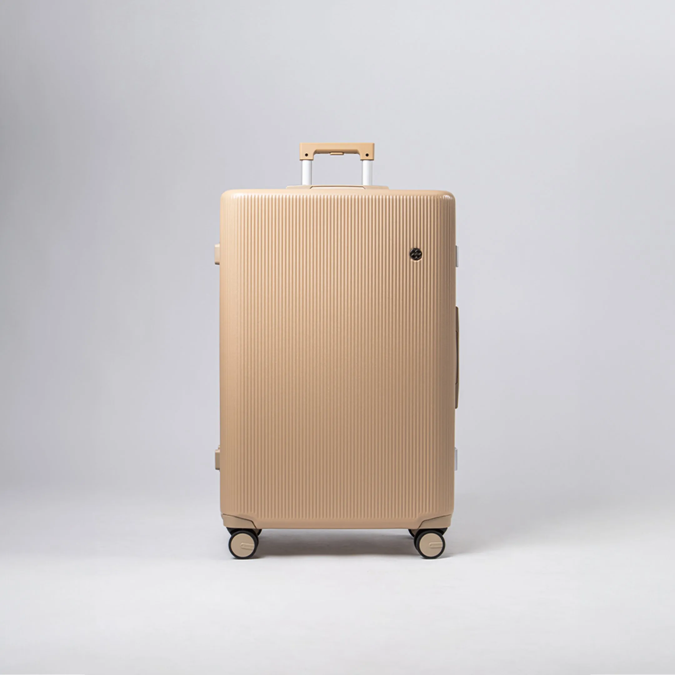 Quartz V.2 Aluminum frame Luggage กระเป๋าเดินทางโครงอลูมิเนียม