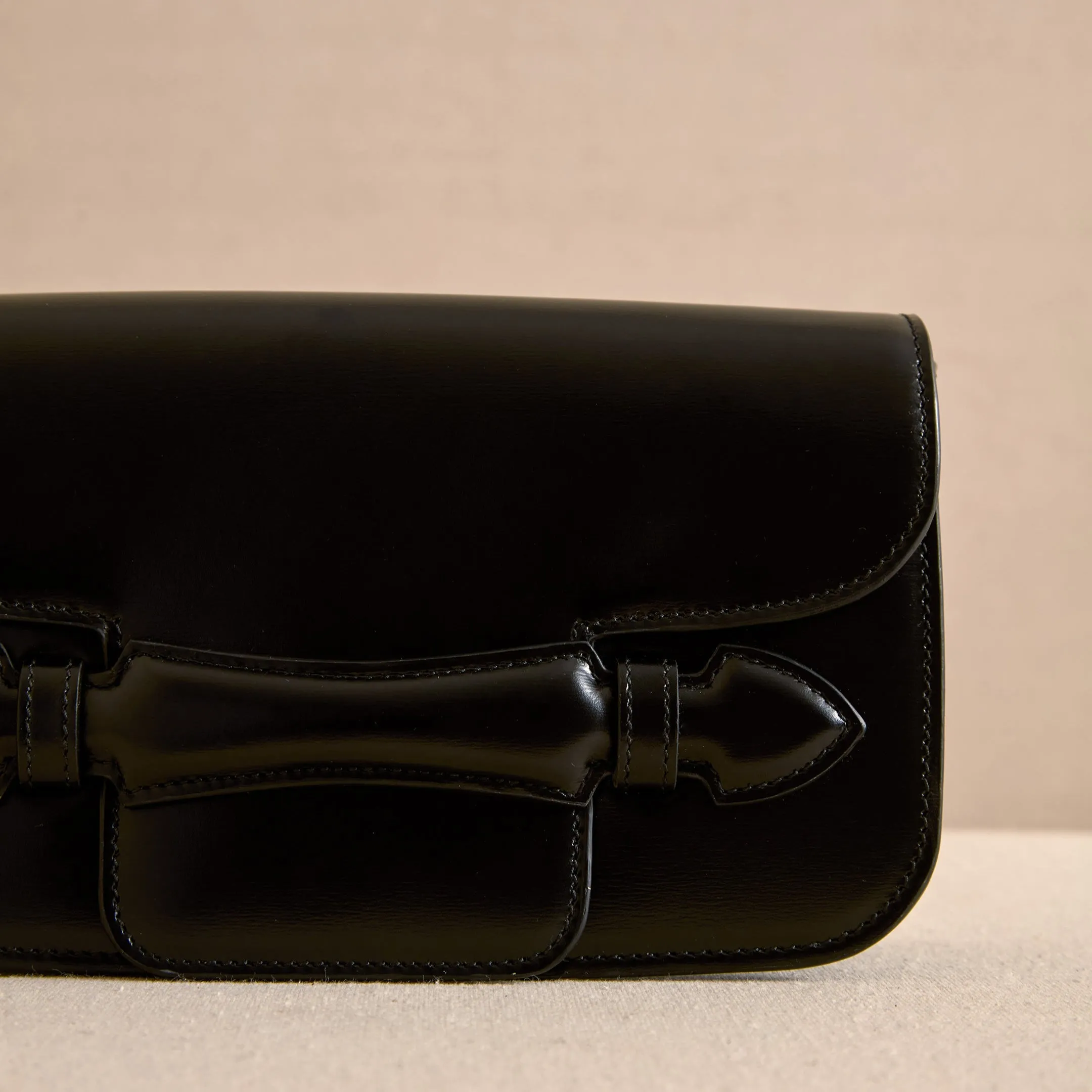 Romy Clutch in Black